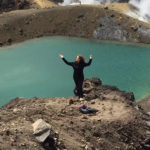 Monika Gorska przy Szmaragdowych Jeziorach w Tongariro